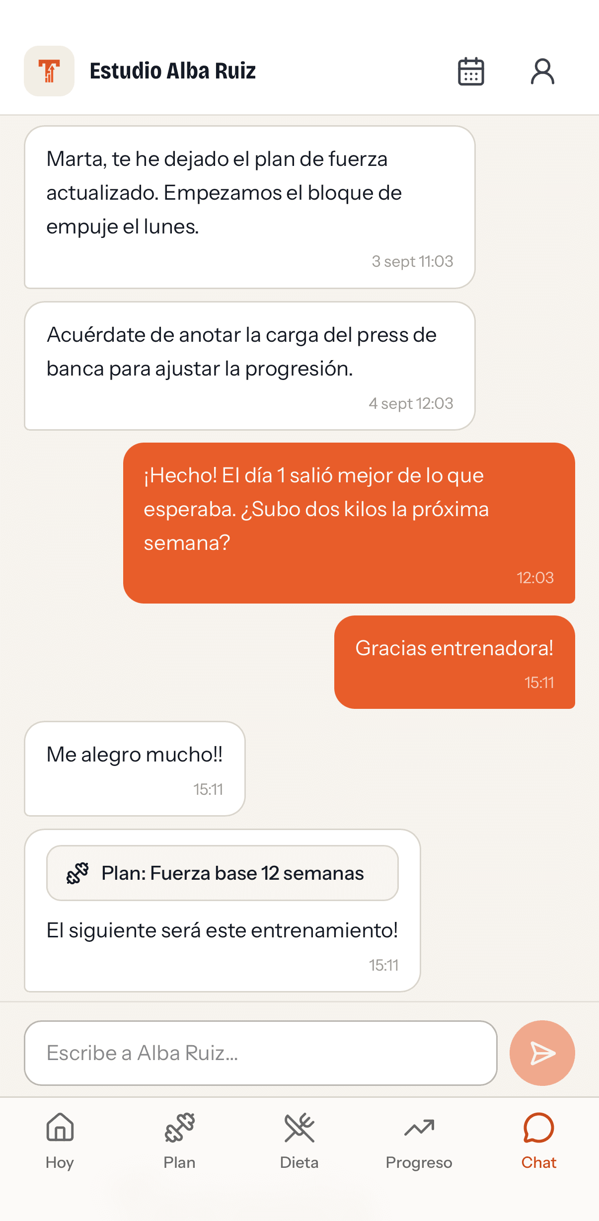 Habla con tus clientes sin salir del panel.